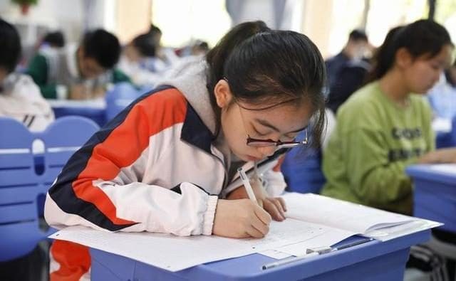 中学生闲暇时间也能赚钱？适合当代中学生赚钱的8个小妙招！