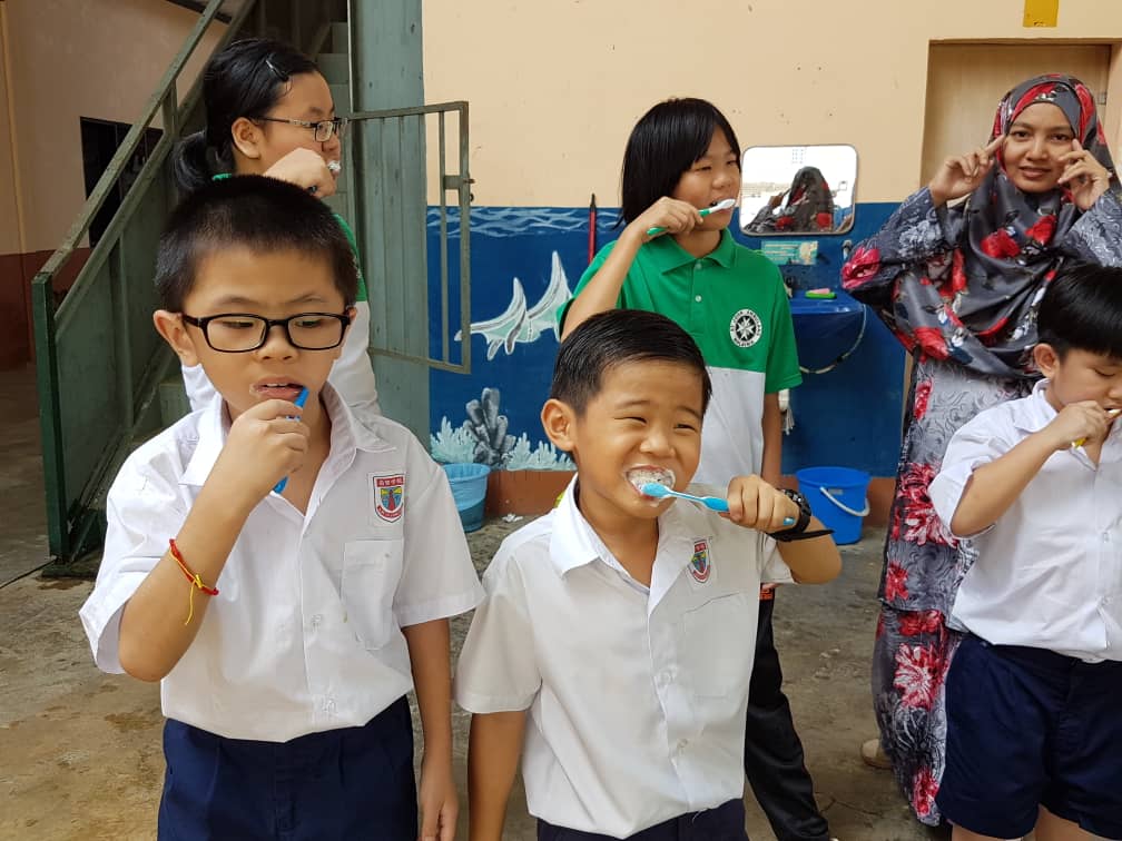 Milo车、检查牙齿~带你看马来西亚小学生都共同有过的回忆！